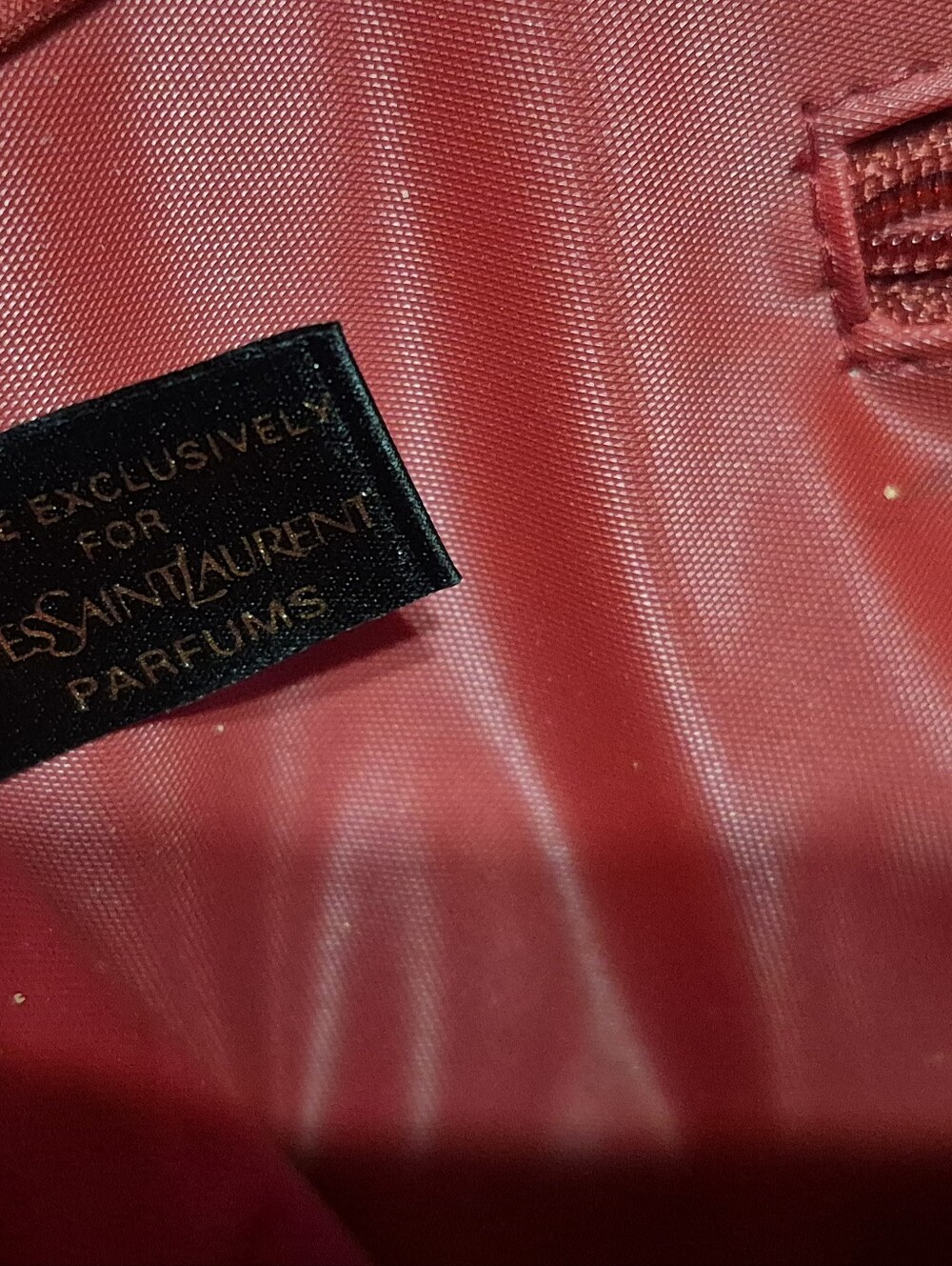 Yves Saint Laurent Natural Raffia Tote with Red Trim and Gold Logo - Picture 8 of 10